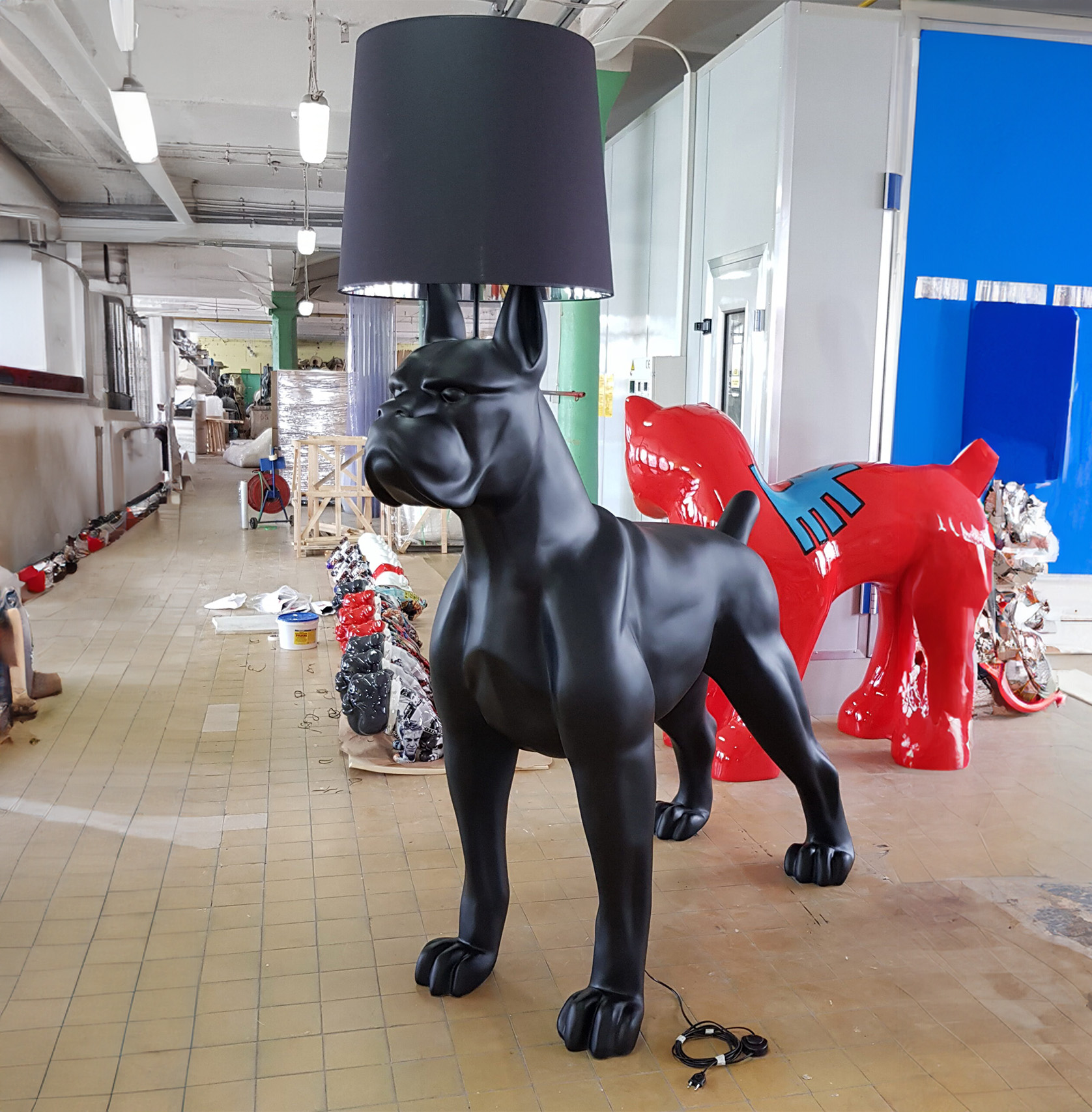 Lampa podłogowa - duża figura pies bokser 1 Lampa podłogowa - duża figura pies bokser