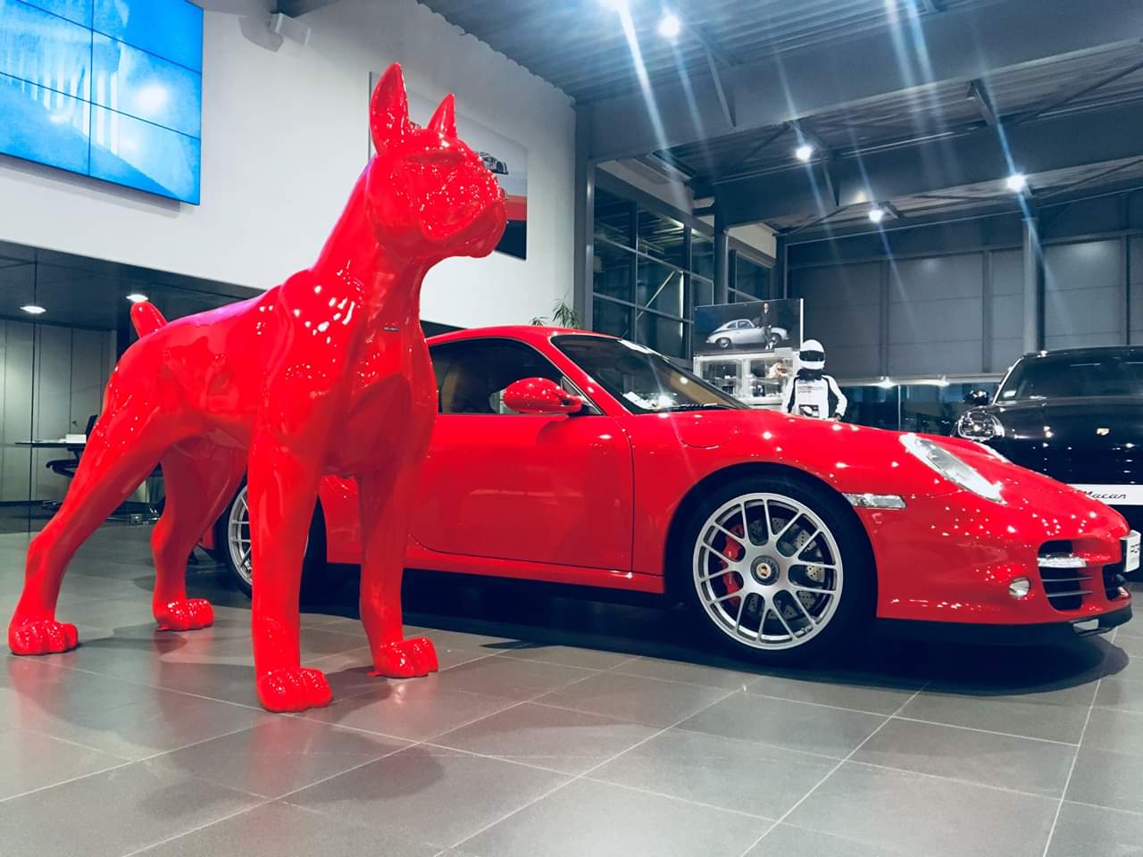 Duża figura pies bokser - wersja jednokolorowa 7 Duża figura pies bokser - wersja jednokolorowa