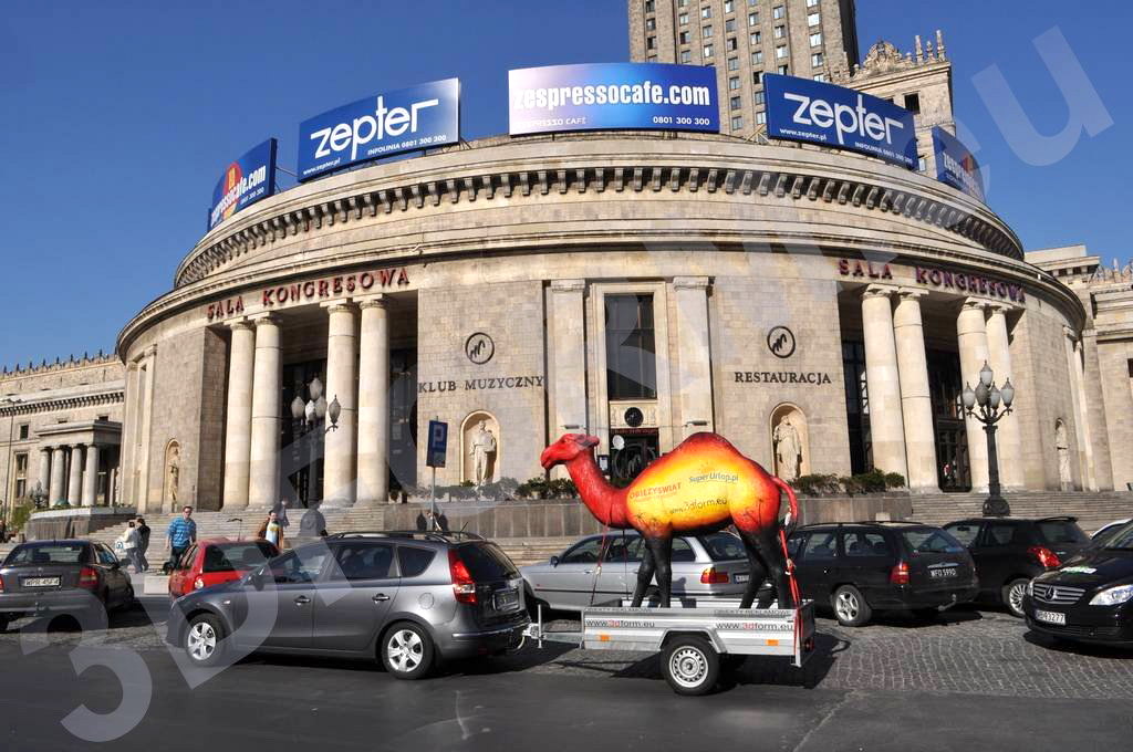 Maquette mobile de chameau 2 wielbłąd reklamowy w Warszawie