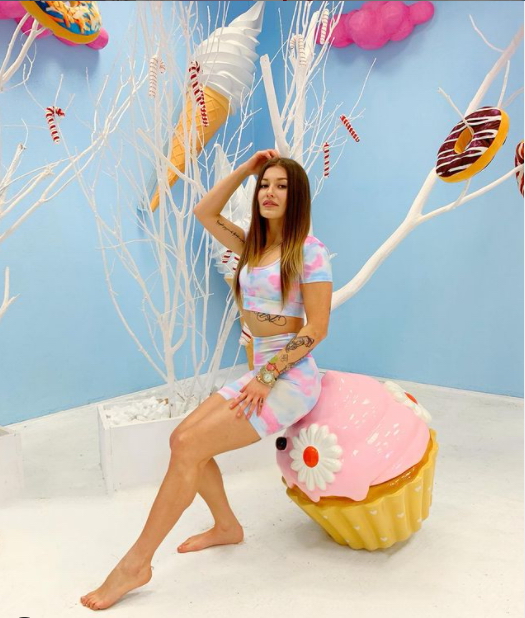 Figurine publicitaire 3D - cupcake 6 Reklamowa figura 3D - babeczka / cupcake