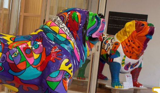 Grande figurine de bouledogue américain en édition pop-art. 3 Duża figura pies bulldog usa - edycja pop-art