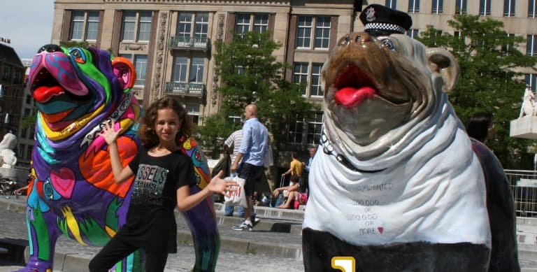 Grande figurine de bouledogue américain en édition pop-art. 4 Duża figura pies bulldog usa - edycja pop-art