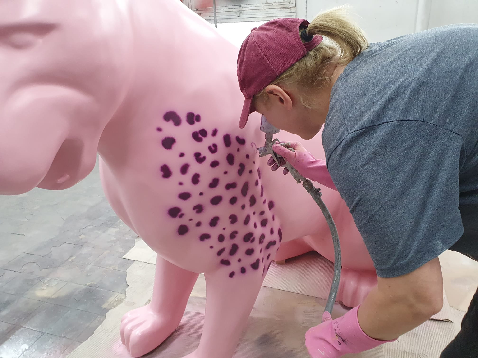 La panthère du clip vidéo de Miley Cyrus 2 painting of Miley Cyrus music video panther