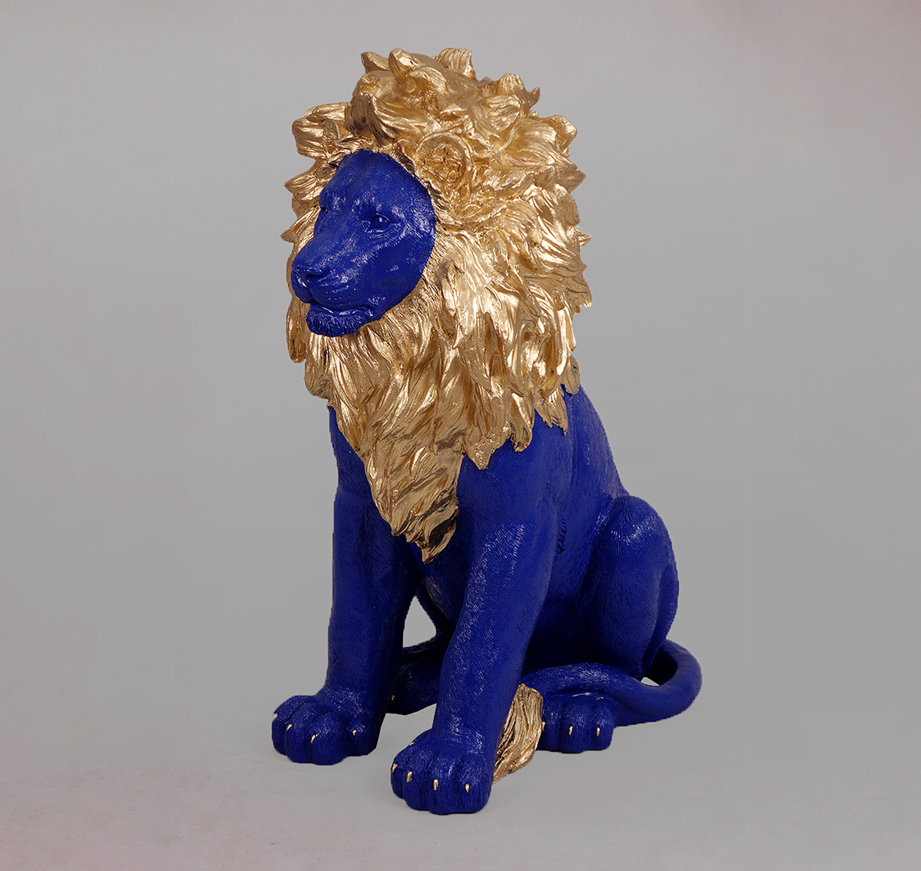 Lion assis - crinière dorée, peint 3 Lew siedzący - złota grzywa, malowany