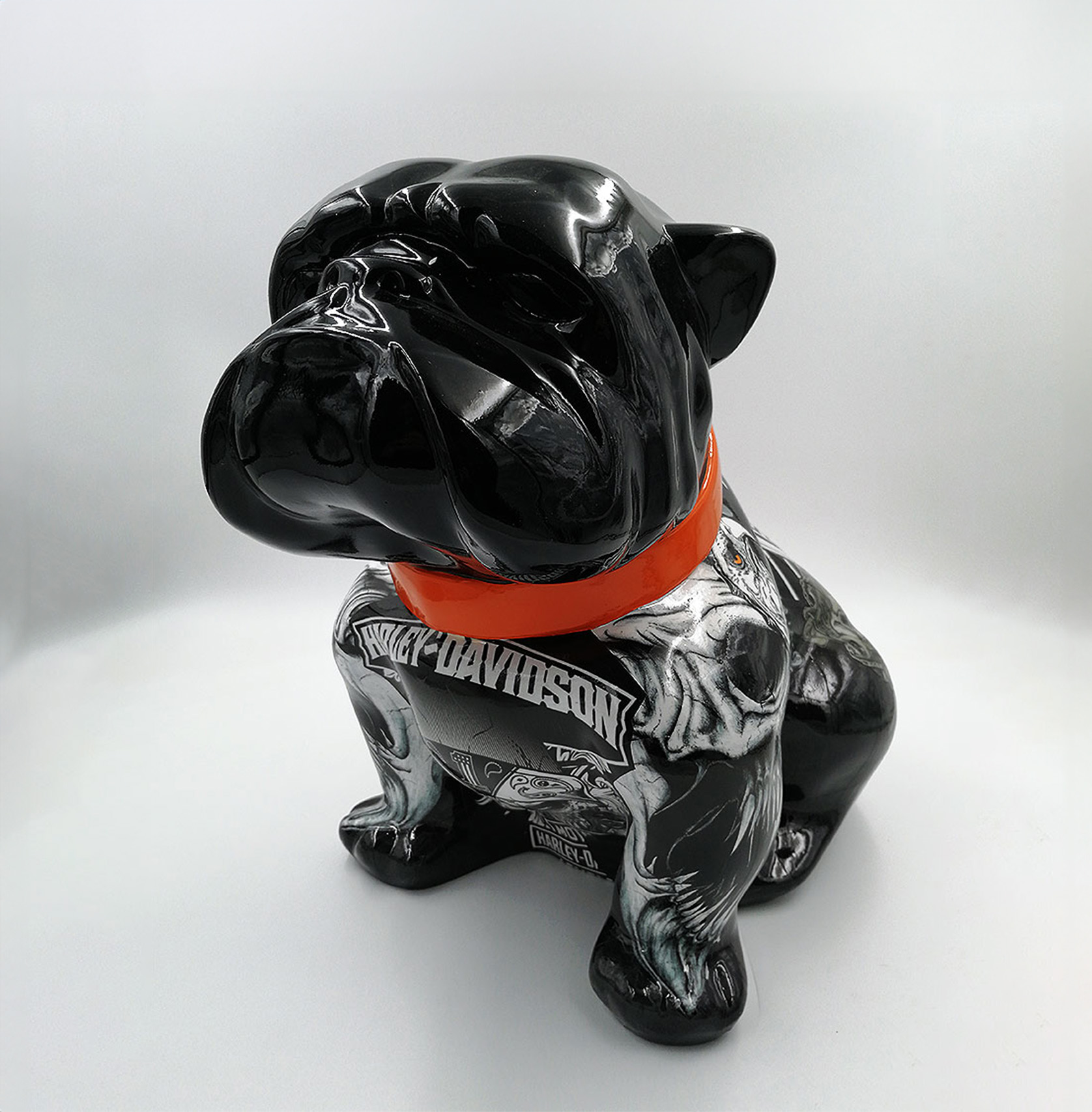 Chien Bulldog Angelo 40cm - Harley Davidson 1 pies Bulldog Angelo 40cm - Harley Davidson