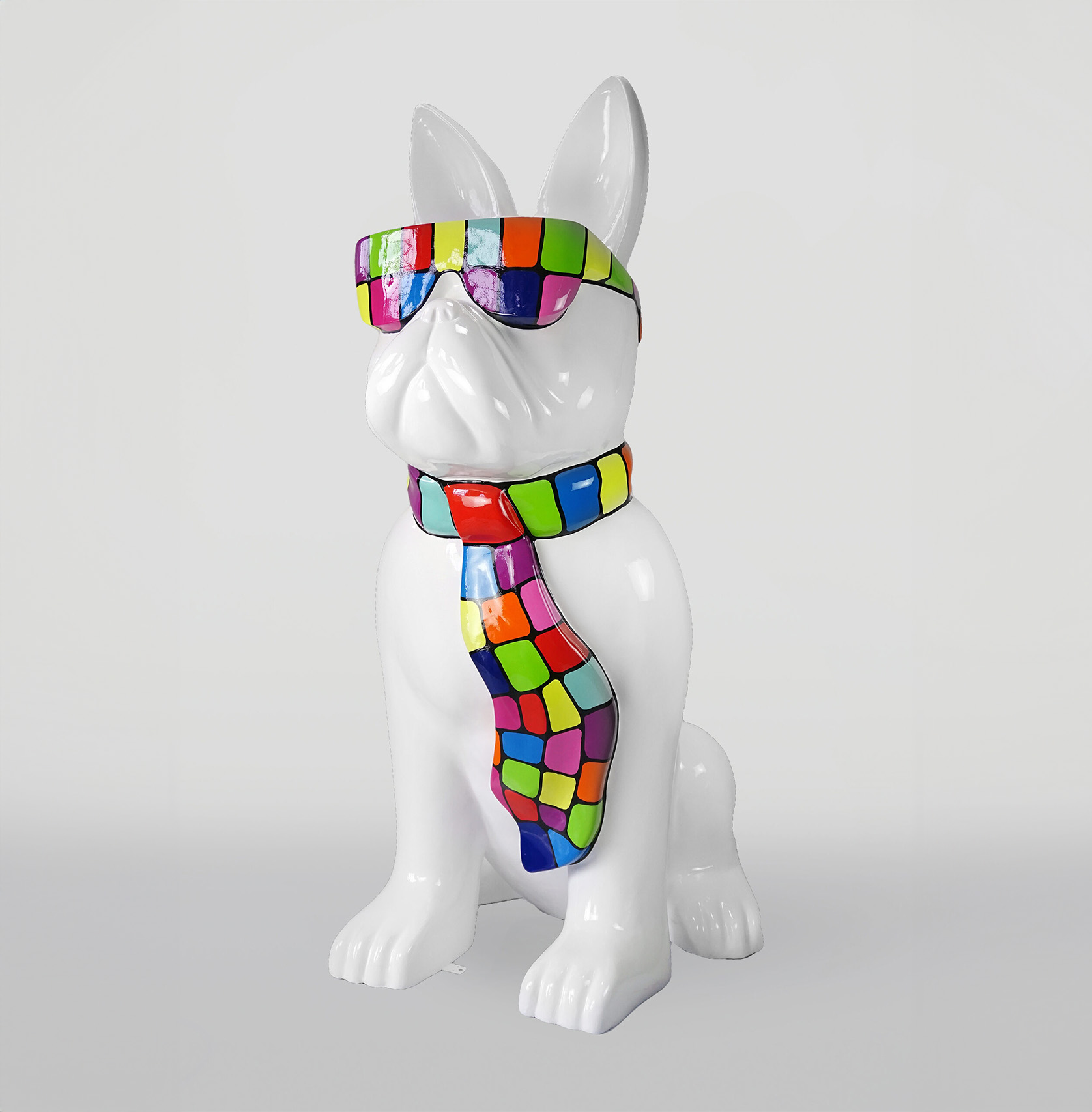 Grande figurine de bouledogue avec cravate et lunettes - version smartie 1 pies Duża figura bulldoga z krawatem w okularach – wersja smartie