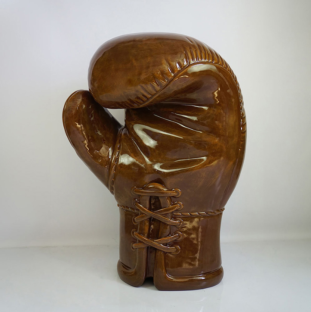 Grande Figurine Réaliste de Gant de Boxe 1 Grande Figurine Réaliste de Gant de Boxe