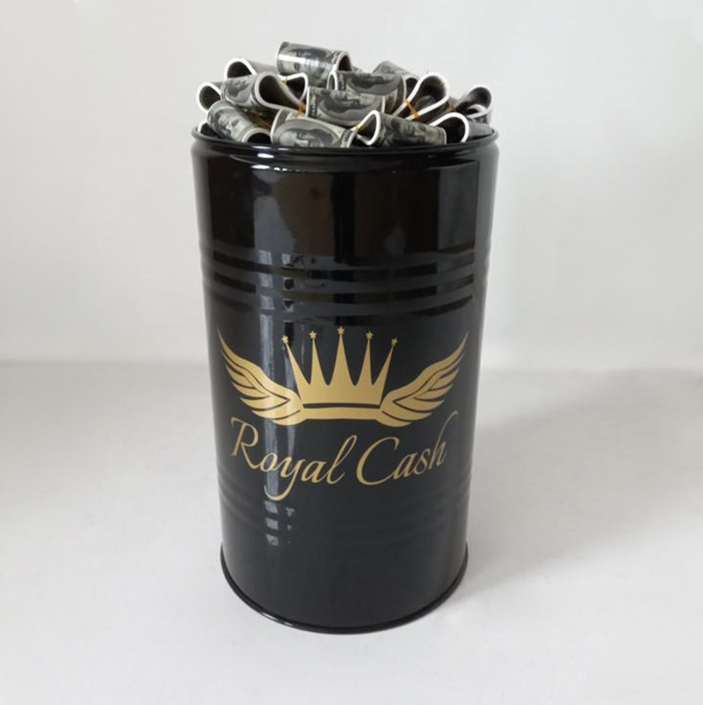 Petite Barrique avec des Dollars - Peinture + Logo 3 Petite Barrique avec des Dollars - Peinture + Logo – Image 3