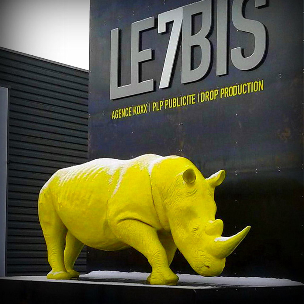 Figura 3D - nosorożec naturalnej wielkości 1 Figura 3D - nosorożec naturalnej wielkości